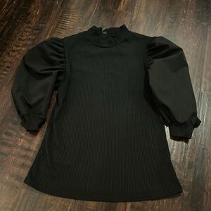 SHEIN Black Puff Sleeve Top